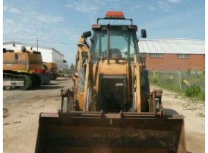 Buldoexcavator CASE 580SLE