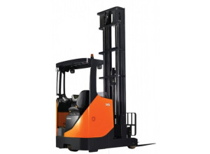 Stivuitor cu catarg retractabil Doosan 1.4 tone (Reach Truck)