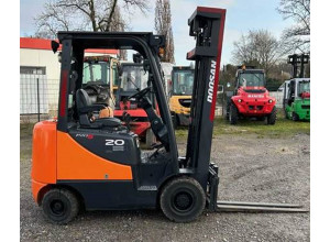 Stivuitor Diesel Doosan 2 tone