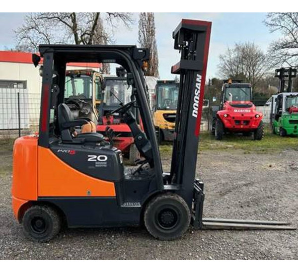 Stivuitor Diesel Doosan 2 tone