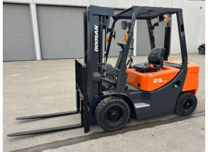 Stivuitor Diesel Doosan 2.5 tone