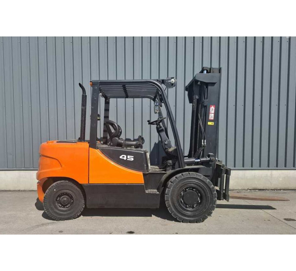 Stivuitor Diesel Doosan 4.5 tone