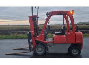 Stivuitor GPL Nissan 2.5 tone