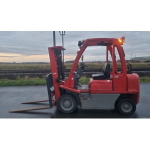 Stivuitor GPL Nissan 2.5 tone