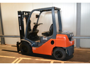 Stivuitor Diesel Toyota 2.5 tone