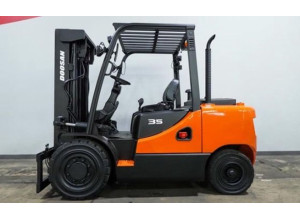 Stivuitor Diesel Doosan 3.5 tone