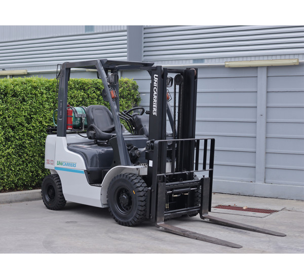 Stivuitor benzina/GPL Unicarriers/Nissan 2.5 tone Stivuitor benzina/GPL Unicarriers/Nissan 2.5 tone